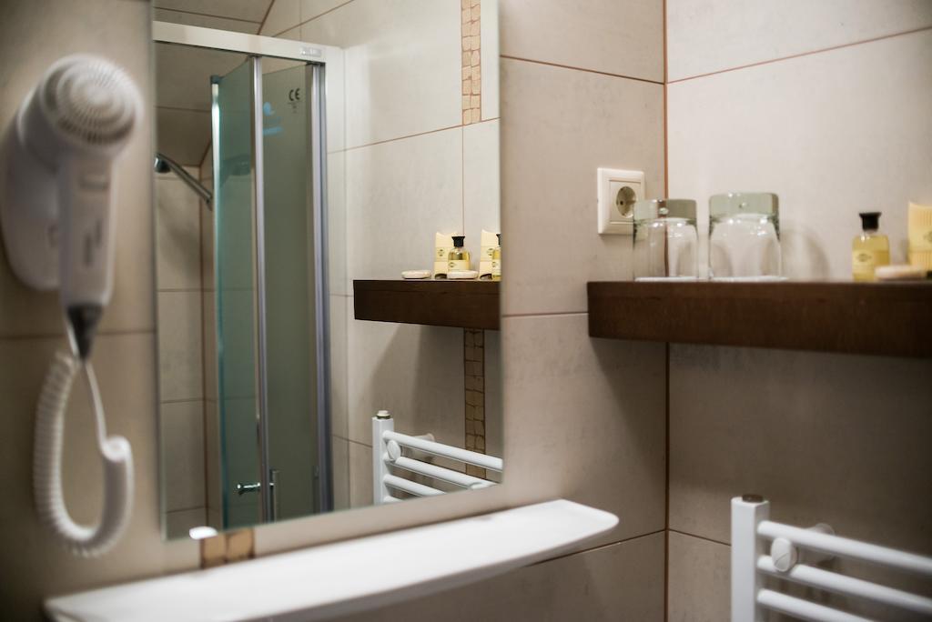Hotel Fuerdohaz Nyíregyháza Kamer foto